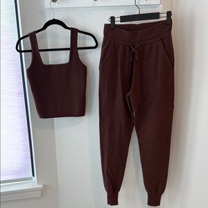 A & F Women's Brown Knit Tank and Jogger Set size small